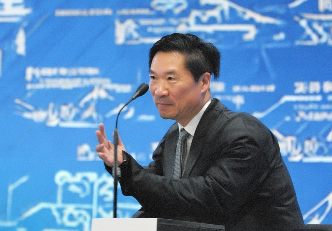 NBA焦点战：勇士掘金激战正酣，精彩回顾与赛事解读(图2)