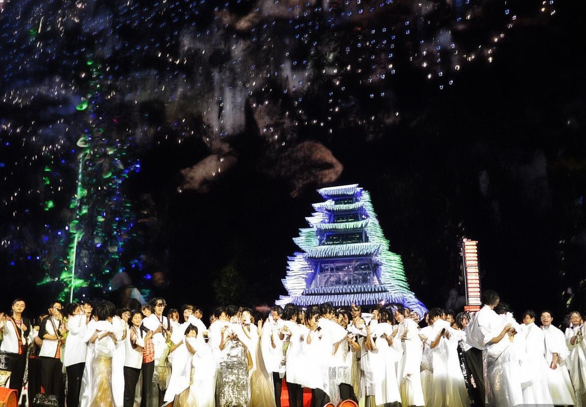 巴黎圣日耳曼vs曼联巅峰对决：经典瞬间回顾与战术解析(图3)