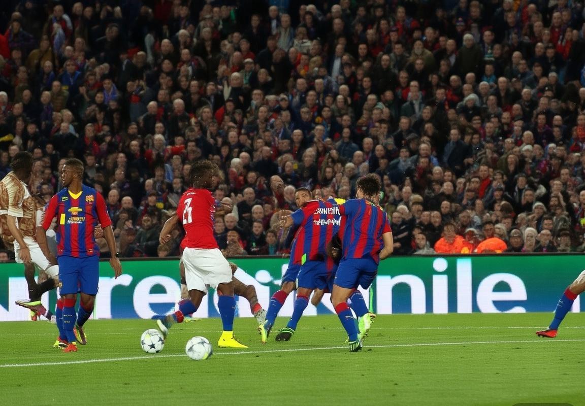 2015欧冠曼联VS巴萨：巅峰对决经典回顾